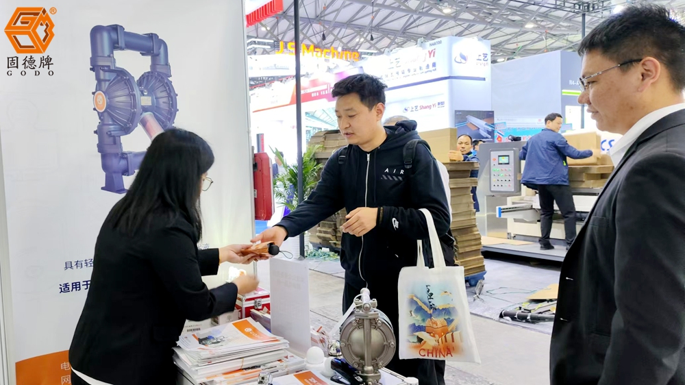 207818a46611b2ad7ad1f19f2ab676a8_origin(1)